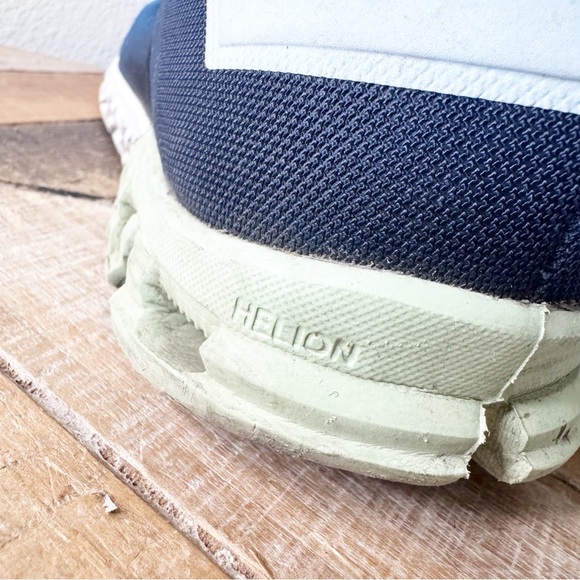 On Clouds Men's Navy and Light Blue Shoes - Picture 12 of 16